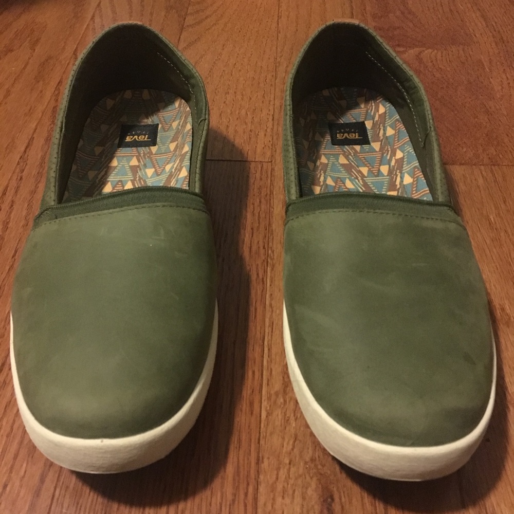 Teva Women’s Willow Slide On Size 9.5